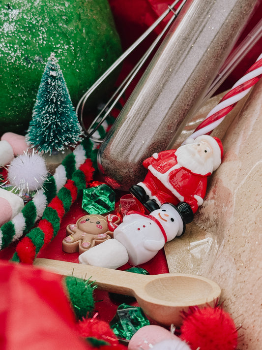 Little Elves' Christmas Kit